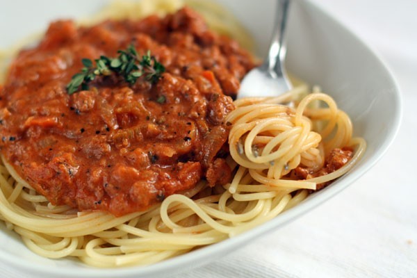 spagetti boloneze - Кулинарные изыски и чтобы быстро: готовим мясо и гарнир